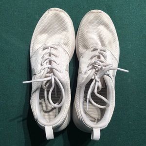 Women’s Nike Roshe